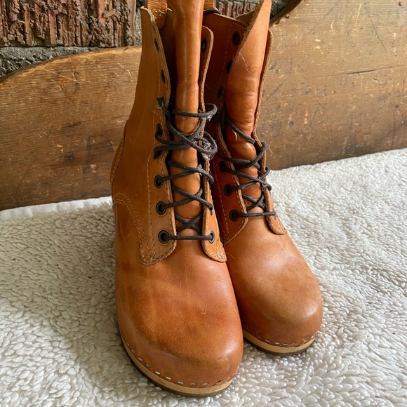 Swedish Hasbeens 8 hole lace up boots - Picture 2 of 4